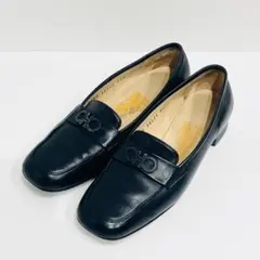 美品　フェラガモ　ガンチーニ　レザーローファー　スクエアトゥ　ブラック金具