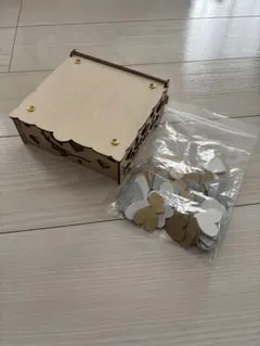 非売品 未使用 小田和正 白いティアドロップ型ピック - メルカリ