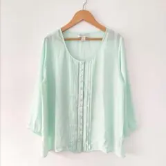 【FOREVER 21】ブラウス(M) 透け感 触り心地いい スカイグリーン