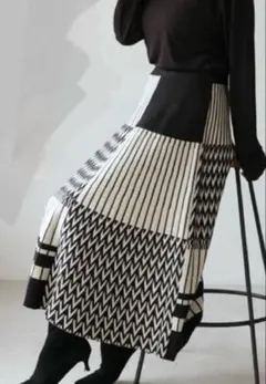 ニット　ロングスカート　モノトーン　配色　シック　パッチワーク風　幾何学模様