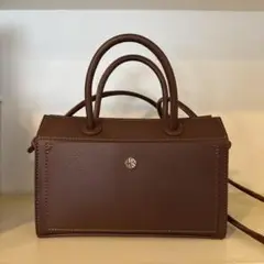 ブラウン ショルダーバッグ