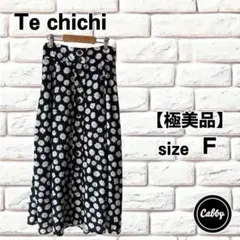 【極美品】Te chichi テチチ　スカート　花柄　フリー　黒　白　サイズFのサムネイル