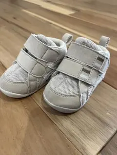 アシックス ベルト付きスニーカー ホワイト