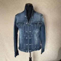 Item thumbnail for item 81094080-52f6-4f2b-97ec-ffa425e1033c