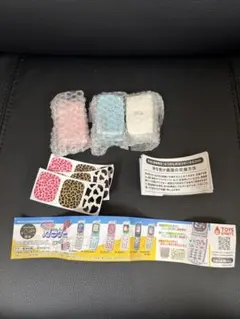 c-pla限定　なつかしのガラケーマスコット　ガチャ ピンク　ブルー　ホワイト