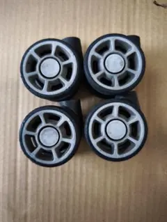 リモワ　50mm径純正ホイール4個　20mmネジ仕様