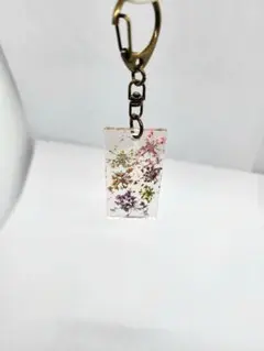 押し花　ドライフラワー入り　レジンキーホルダー