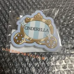 勝利の女神 NIKKE and GALLERY カフェ お名前バッジ シンデレラ - メルカリ