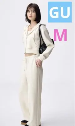 GU パフスウェットバギーパンツ