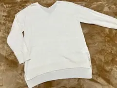 ホワイト Vネック 長袖ニット　アンゴラ