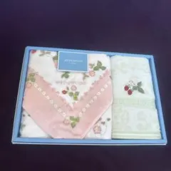 週末お値下げ　ウェッジウッド　フェイス＆ウォッシュセット　ワイルドストロベリー柄