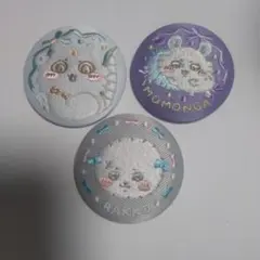 ちいかわ　刺繍缶バッチ　モモンガ・あのこ・ラッコ