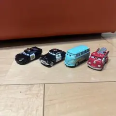 トミカ　カーズ　4台セット