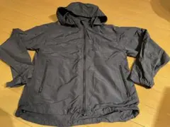 ジーユー　マウンテンパーカー