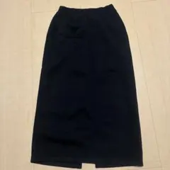 ブラック タイトスカート スリット入り