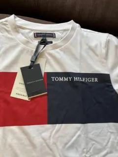 TOMMY HILFIGER Tシャツ ホワイト　新品　タグ付のサムネイル