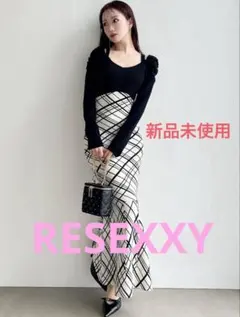 『新品未使用』RESEXXY ショルダーオープンマーメイドニットワンピース