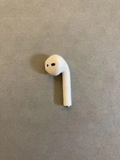 Apple AirPods第二世代 右耳　付属品もあります