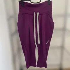 【お安く！】Reebok ヨガパンツ 紫　サイズSのサムネイル