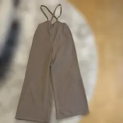 GU ❤️ベージュ サロペット