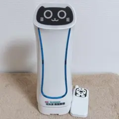 動きます！【舞台小道具】猫型配膳ロボット - メルカリ