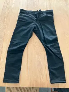 ブラックスリムフィットデニムパンツ