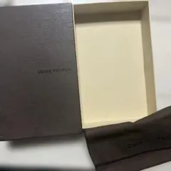 LOUIS VUITTON ギフトボックスと収納袋セット