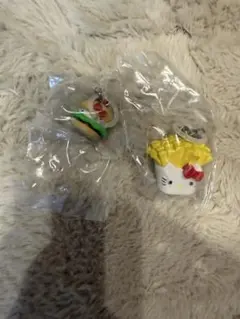 ハローキティ アメリカンデザイン　めじるしアクセサリー