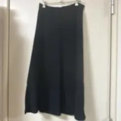 【新品未着用】ユニクロ 3Dコットンフレアミディスカート 黒　L