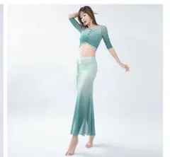 ベリーダンス トップス