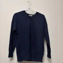 BEAMS HEARTビームスハート　ネイビー Vネック セーター
