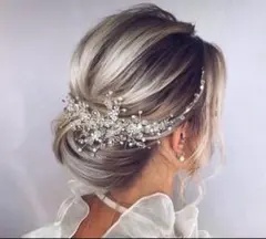 ビーズとクリスタルのヘアアクセサリー