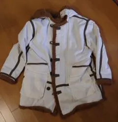 ホワイト フリースジャケット フード付き