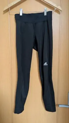 adidas ブラック フィットネスパンツ