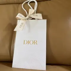 Dior ショッパー　リボン付き