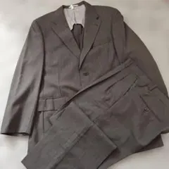 グレー ストライプ ビジネススーツ