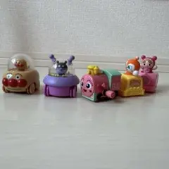 アンパンマン バイキンマン ポッポちゃん　他おもちゃセット