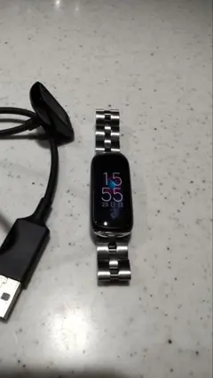 Fitbit luxe スマートウォッチ