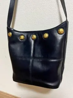 【正規品】サルヴァトーレ・フェラガモ　レザー　ショルダーバッグ　ブラック　黒