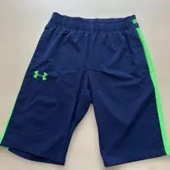 【美品】Under Armour ハーフパンツ　MD ネイビー