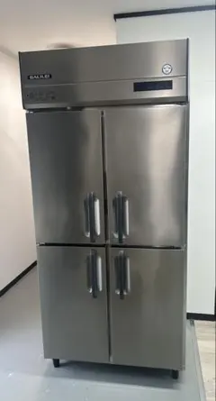 7065 2018年製 100V 縦型 4ドア 業務用冷凍冷蔵庫 2凍2