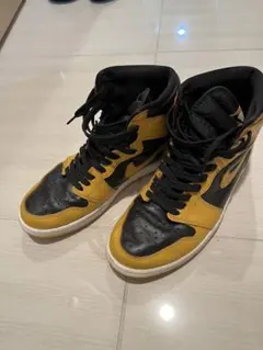 Nike Air Jordan 1 ブラック/イエロー