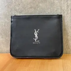 595. YSL イヴ・サンローラン ブラックポーチ 幅薄め