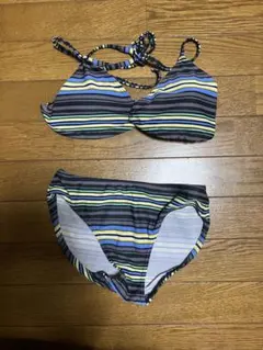 UNIQLO ユニクロ　ビキニ　セパレート水着　サイズLのサムネイル