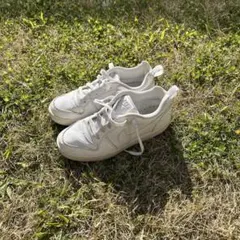 ナイキ キッズ、レディーススニーカー 23.5cm ホワイト