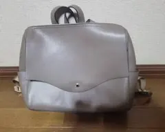 【専用】レガートラルゴ　かるいかばん　リュック　グレーベージュ
