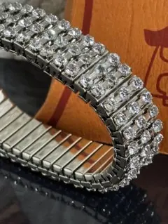 Item thumbnail for item 294e7b81-5d6e-451b-a315-f717aedb023b