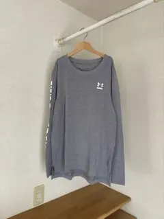 アンダーアーマー UNDER ARMOUR Tシャツ 長袖 グレー ヒートギアのサムネイル
