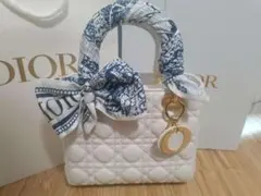 Item thumbnail for item 768180ea-7a25-439c-aad5-75b2f74c4451