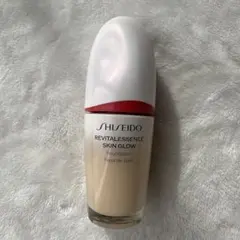 資生堂　エッセンス スキングロウ ファンデーション　160